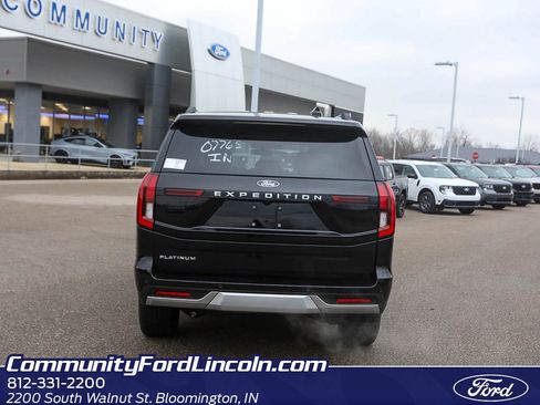 New 2026 Ford Expedition Platinum w/ Driver's Package image 6