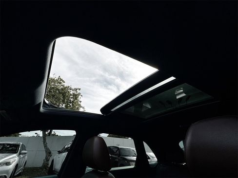 Used 2017 Audi Q3 2.0T Premium image 21