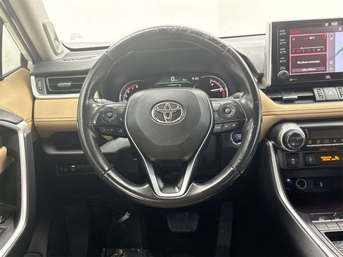 Used 2019 Toyota RAV4 Limited image 20