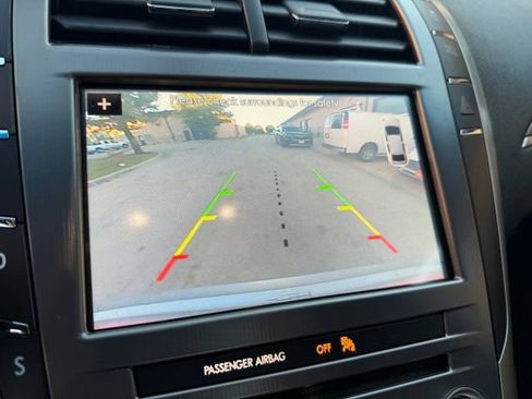 Used 2017 Lincoln MKZ Reserve image 16