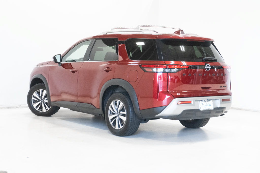 Used 2023 Nissan Pathfinder SL w/ Lighting Package (N92) AWD/4WD image 29