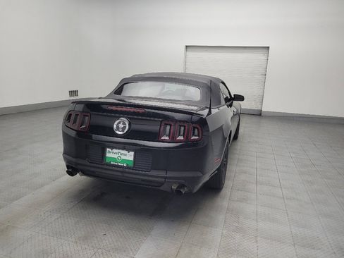 Used 2013 Ford Mustang Convertible image 9