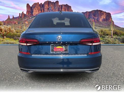Used 2021 Volkswagen Passat 2.0T SE image 6