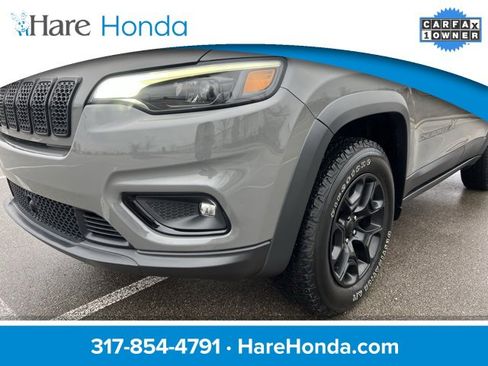 Used 2022 Jeep Cherokee Latitude w/ Sun & Sound Group image 4