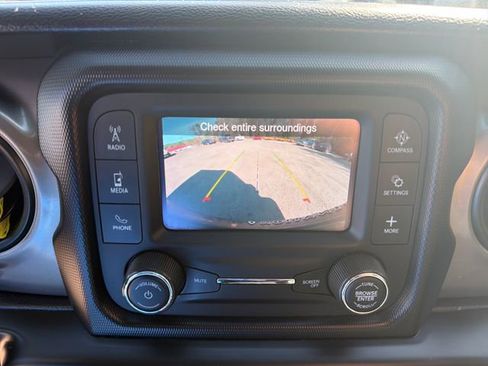 Used 2021 Jeep Wrangler Sport AWD/4WD image 20
