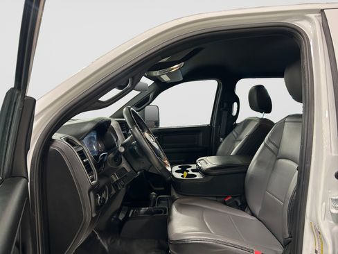Used 2024 RAM 3500 Tradesman w/ Safety Group AWD/4WD image 9