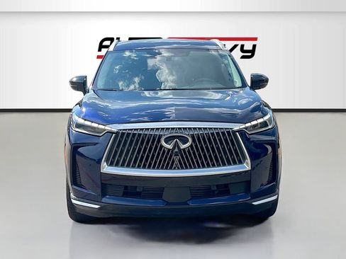 Used 2026 INFINITI QX60 Luxe w/ Family Package FWD image 2