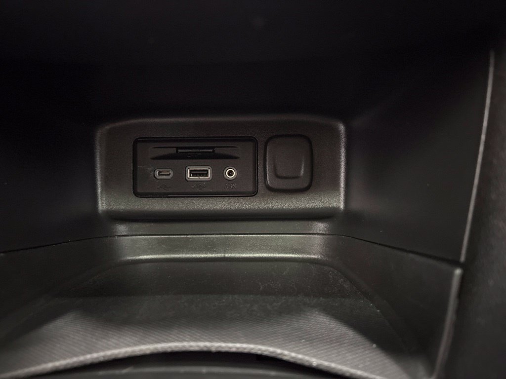 Used 2022 Chevrolet Equinox RS w/ RS Leather Package AWD/4WD image 19