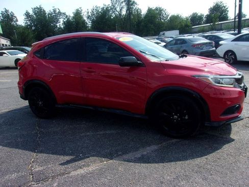 Used 2022 Honda HR-V Sport image 4