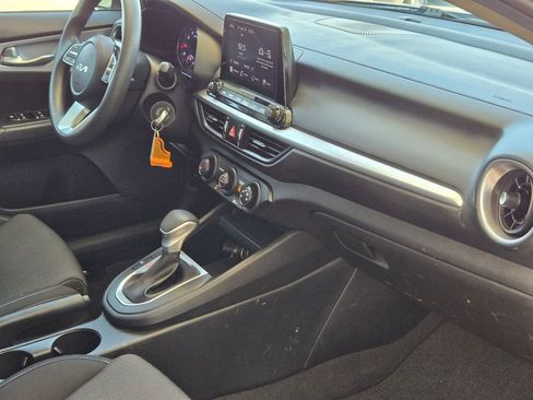 Used 2023 Kia Forte LXS w/ LXS Technology Package FWD image 25