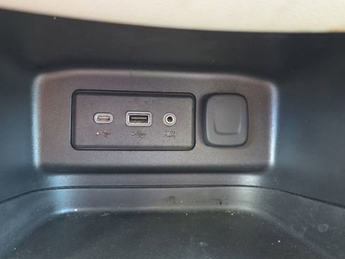 Used 2024 Chevrolet Equinox LT FWD image 24