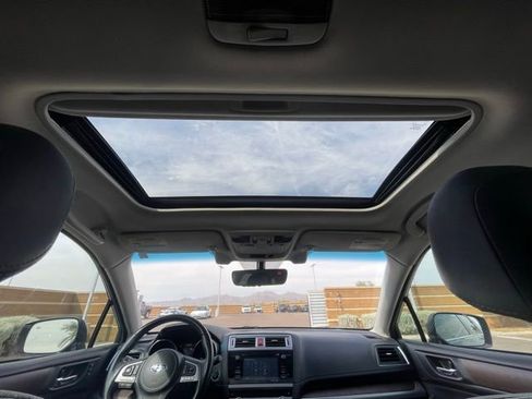 Used 2017 Subaru Outback 3.6R Limited AWD/4WD image 18