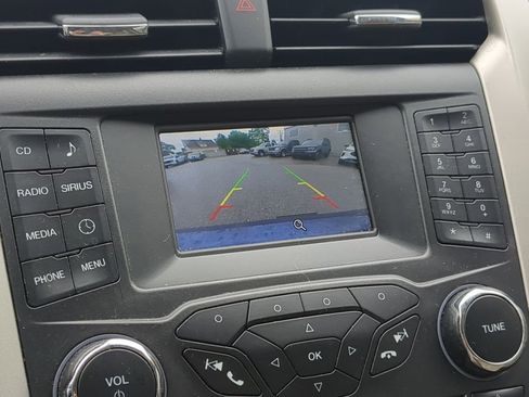 Used 2015 Ford Fusion SE w/ Equipment Group 202A image 32