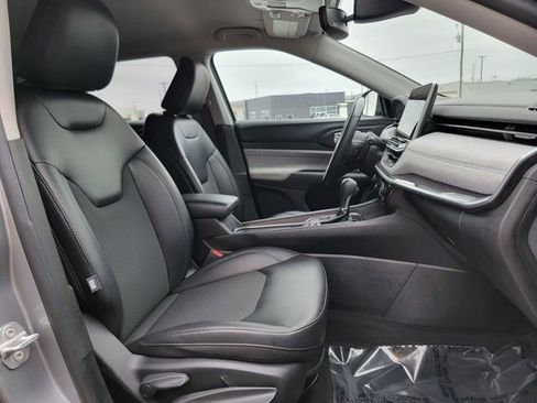 Certified 2022 Jeep Compass Latitude w/ Convenience Group image 24