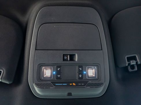 Used 2022 Ford F150 XLT w/ Equipment Group 302A High image 28