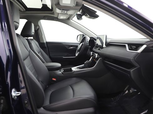 Used 2025 Toyota RAV4 XLE Premium w/ Weather Package AWD/4WD image 15