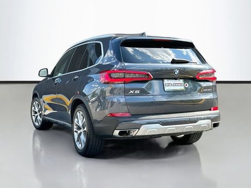 Used 2019 BMW X5 xDrive40i w/ Executive Package AWD/4WD image 3