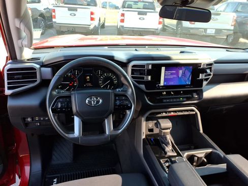 Used 2022 Toyota Tundra SR5 AWD/4WD image 14