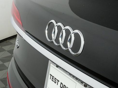 Used 2023 Audi Q7 2.0T Premium w/ Convenience Package image 36