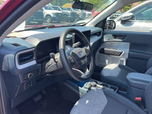 Used 2025 Ford Maverick XLT w/ Equipment Group 301A AWD/4WD image 2