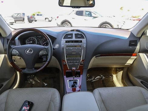 Used 2011 Lexus ES 350 FWD image 12