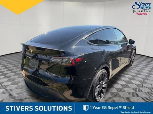 Used 2023 Tesla Model Y Performance image 4