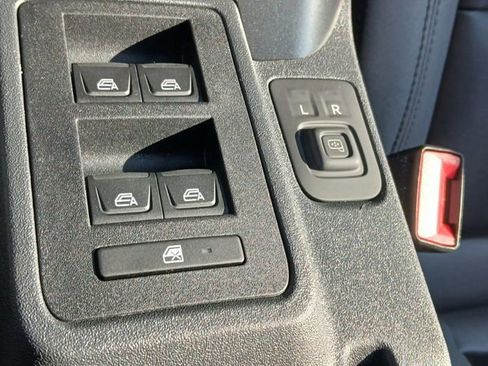 New 2024 Ford Bronco Big Bend w/ Sasquatch Package AWD/4WD image 24
