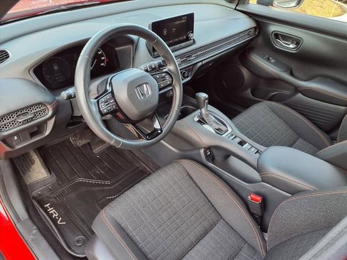 Used 2023 Honda HR-V Sport image 4