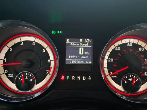 Used 2018 Dodge Grand Caravan GT FWD image 16