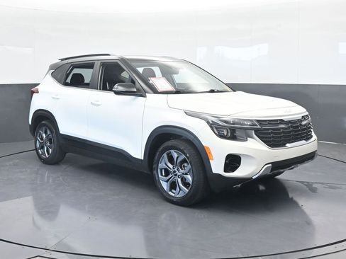 Used 2024 Kia Seltos S image 8