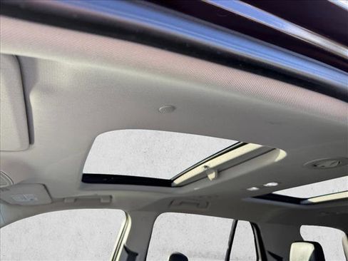 Used 2018 Chevrolet Traverse Premier w/ Driver Confidence II Package image 11