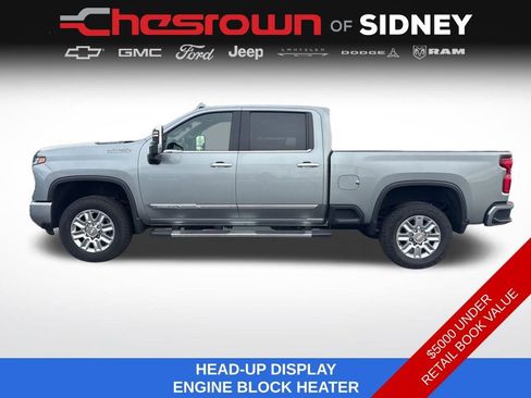 Used 2024 Chevrolet Silverado 3500 High Country w/ High Country Premium Package image 2