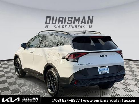 Used 2025 Kia Sportage X-Pro image 3
