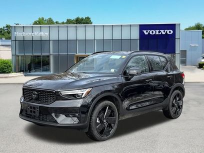 New 2026 Volvo XC40 B5 Ultra w/ Protection Package Premier
