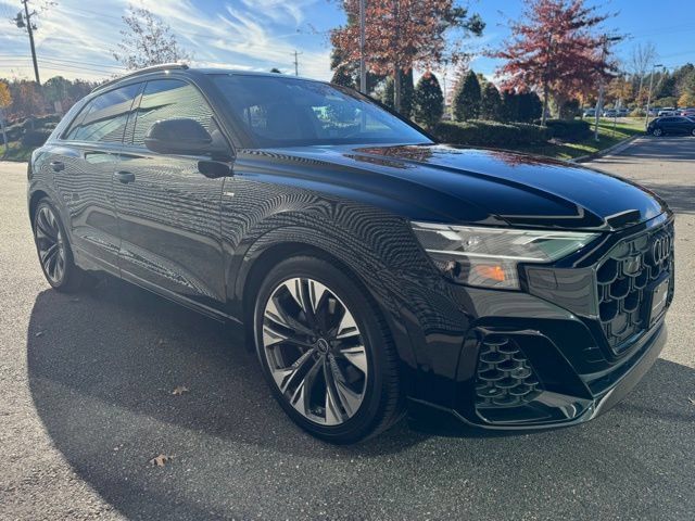 Certified 2025 Audi Q8 Premium Plus w/ Premium Plus Package AWD/4WD image 6