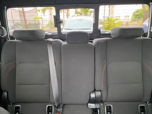 Used 2022 Jeep Gladiator Rubicon w/ LED Lighting Group image 17