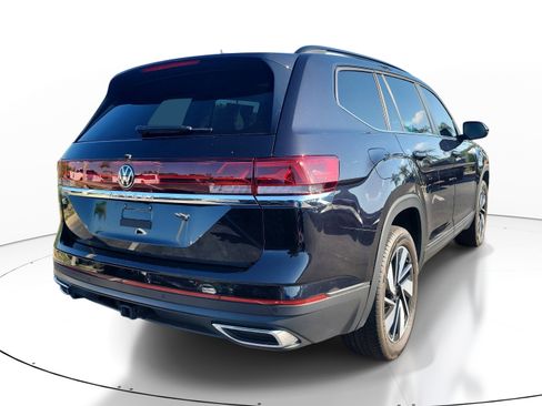 Used 2024 Volkswagen Atlas SE FWD image 4