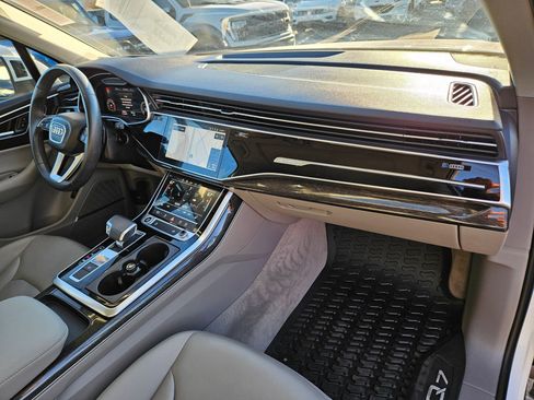 Used 2022 Audi Q7 Premium Plus image 36