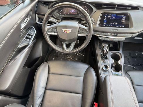 Used 2023 Cadillac XT4 Sport AWD/4WD image 33