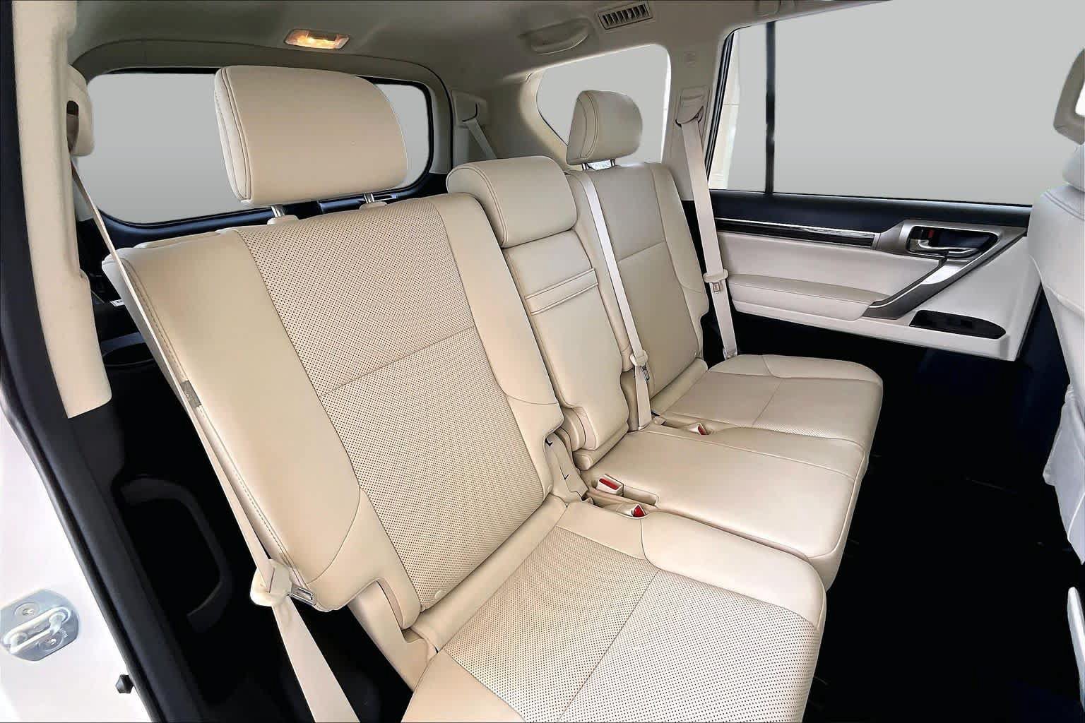 Used 2021 Lexus GX 460 Premium w/ Premium Package AWD/4WD image 17