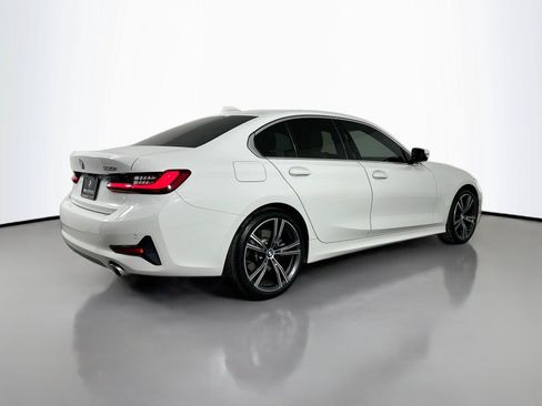 Used 2022 BMW 330i Sedan w/ Driving Assistance Package RWD image 5