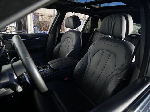 Used 2017 BMW X5 xDrive50i image 19