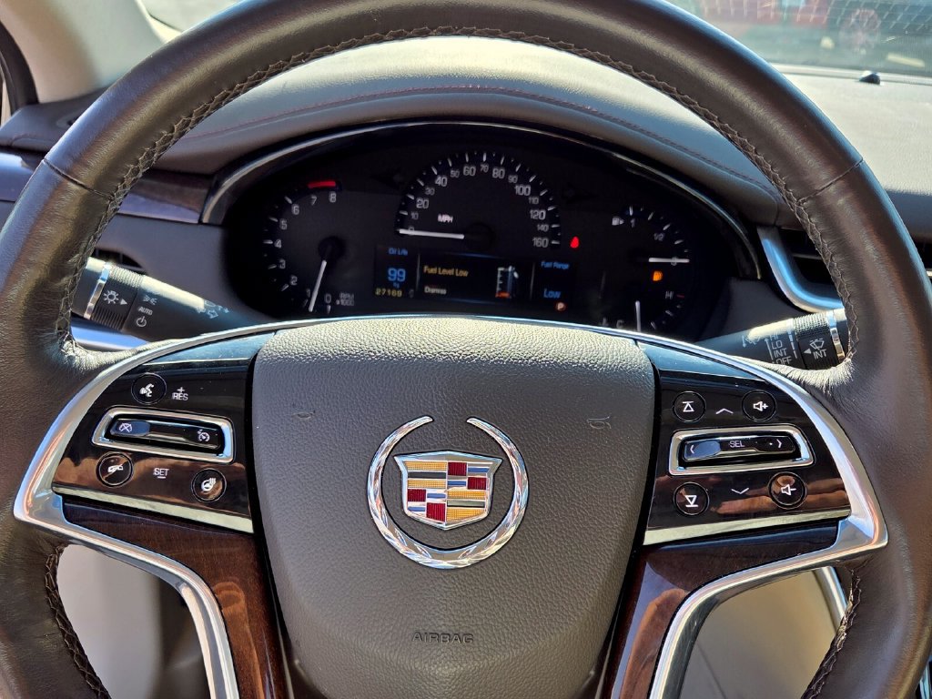 Used 2013 Cadillac XTS Luxury FWD image 23