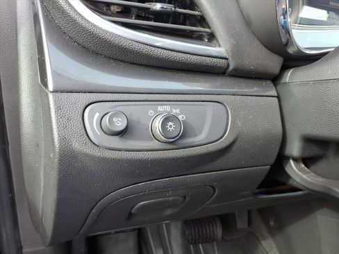 Used 2022 Buick Encore Preferred image 26