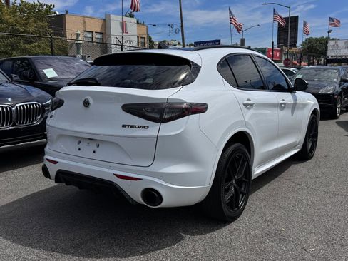 Used 2021 Alfa Romeo Stelvio Ti Sport image 6