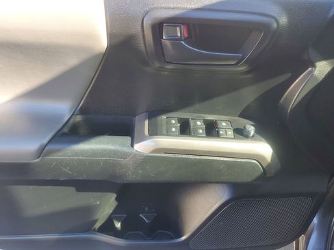 Used 2022 Toyota Tacoma SR5 image 18