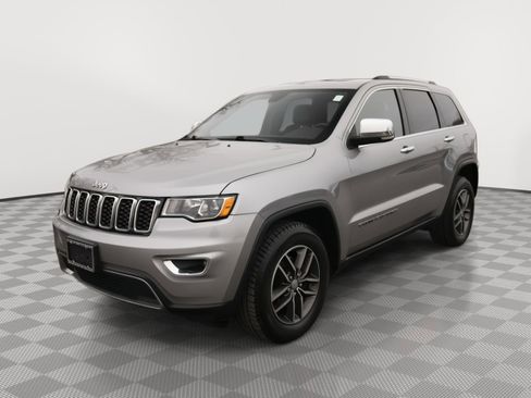 Used 2018 Jeep Grand Cherokee Limited image 20