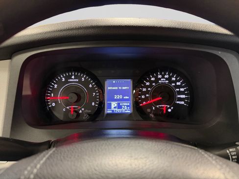 Used 2015 Toyota Sienna LE FWD image 19