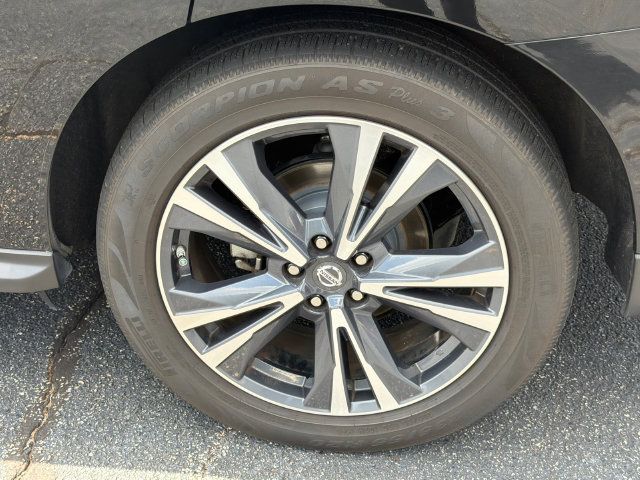 Used 2019 Nissan Pathfinder Platinum AWD/4WD image 20