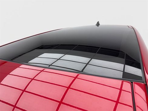 Used 2022 Land Rover Discovery Sport SE image 13